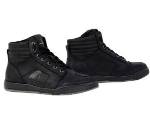 Forma motorcycle riding shoes on sale. Motorcycle sneakers are built for comfort and agility. MOTO-D is a master retailer for Forma Boots.