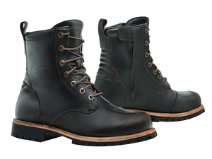Forma motorcycle touring boots on sale. Adventure touring boots are built for comfort and agility. MOTO-D is a master retailer for Forma Boots.